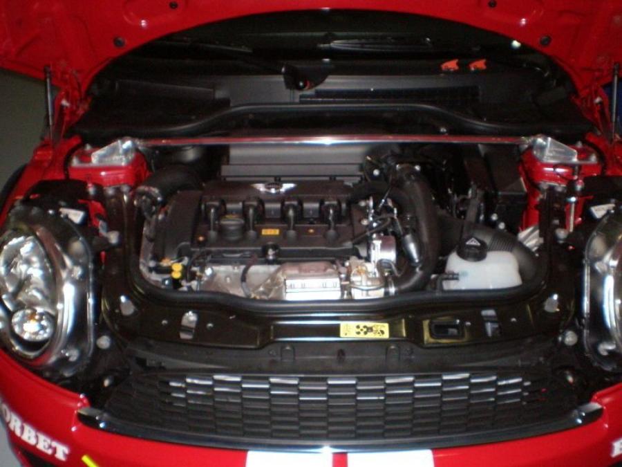  Mini Cooper JCW Clubman Challenge Racer 2008 года  (фото 2 из 11)